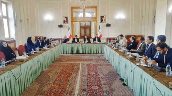 هام : السفير اليمني في إيران يوجه دعوة لعدد من سفراء أمريكا اللاتينية.. تفاصيل طارئه