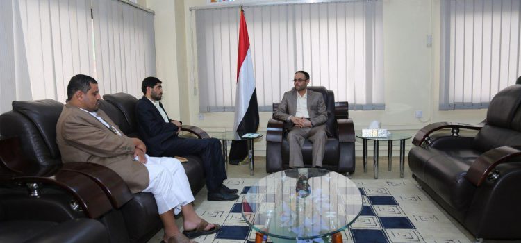 الرئيس المشاط يلتقي رئيس مؤسسة الشهداء