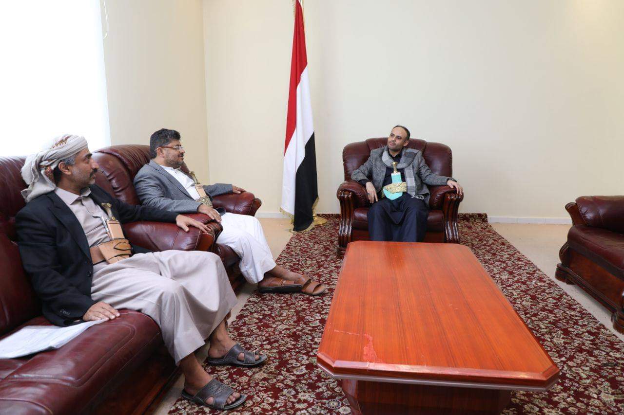 هذاء ما ورد من مكتب رئاسة الجمهورية وبحضور الرئيس المشاط والحوثي وقيادي بارز في الدوله ...