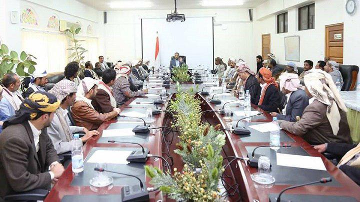 الرئيس الصماد يلتقي مشائخ مديرية وائله