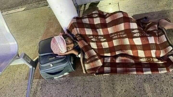 آخر مستجدات المسافر اليمني المقيم في بوابة مطار القاهرة ..