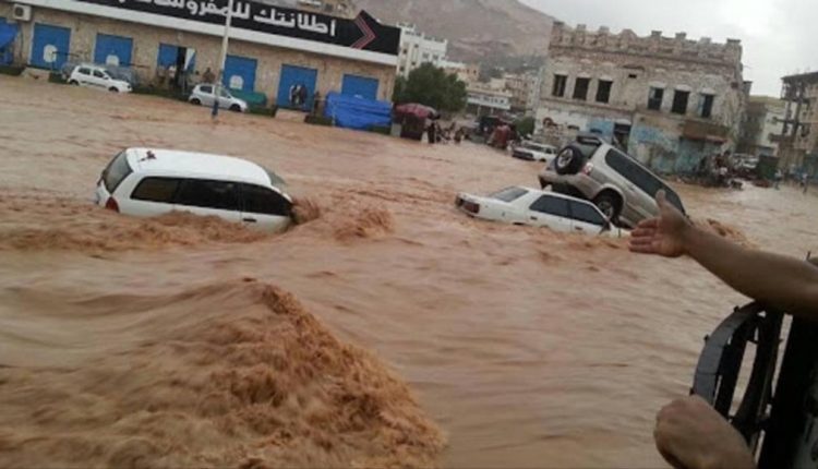 المركز الوطني للأرصاد يتوقع هطول أمطار شديدة مصحوبة بعواصف رعدية وكرات البرد على العاصمة صنعاء وعدد من المحافظات ويدعو المواطنين سرعة الإبتعاد عن هذه الأماكن