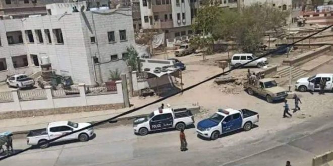 إنتهاك سافر للحرمات شاهد ماذا فعل مجندين إماراتيين بنساء واطفال يمنيين وهكذا كان رد فعل ابناء الشعب اليمني