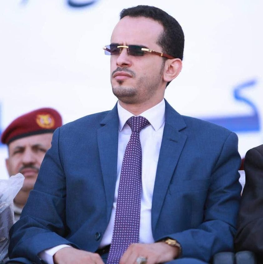 بالصورة... بسبب الريال السعودي مقتل وكيل وزارة السياحة بحكومة الفنادق على يد شقيقة الأكبر بمأرب