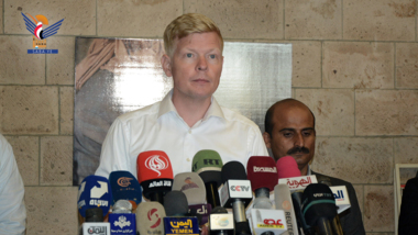 السعودية ترضخ لمطالب صنعاء وتوافق على دفع مرتبات كافة موظفي الدولة من إيرادات النفط والغاز تعرف على الموقف الأممي الأمريكي من هذه الموافقة