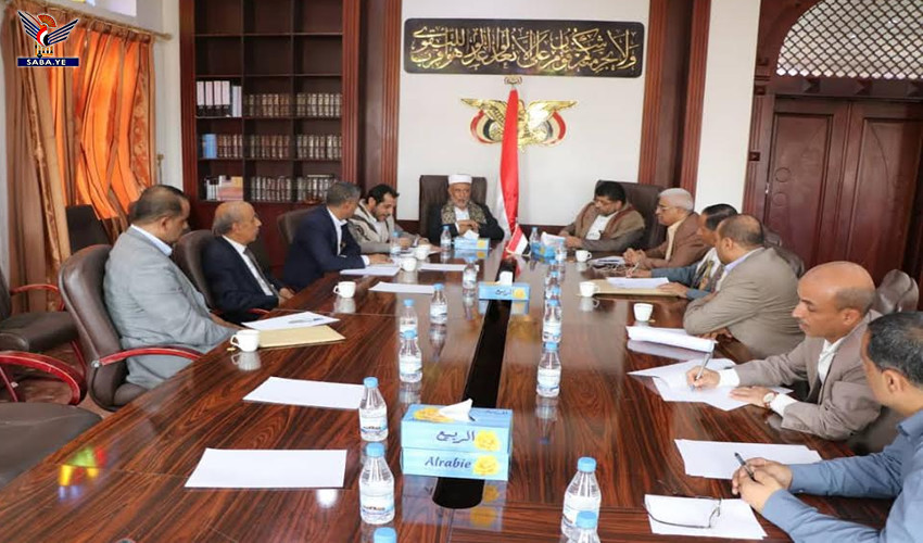 هام : لقاء تشاوري لقيادتي مجلس القضاء وهيئة الأوقاف برئاسة محمد علي الحوثي .. تفاصيل
