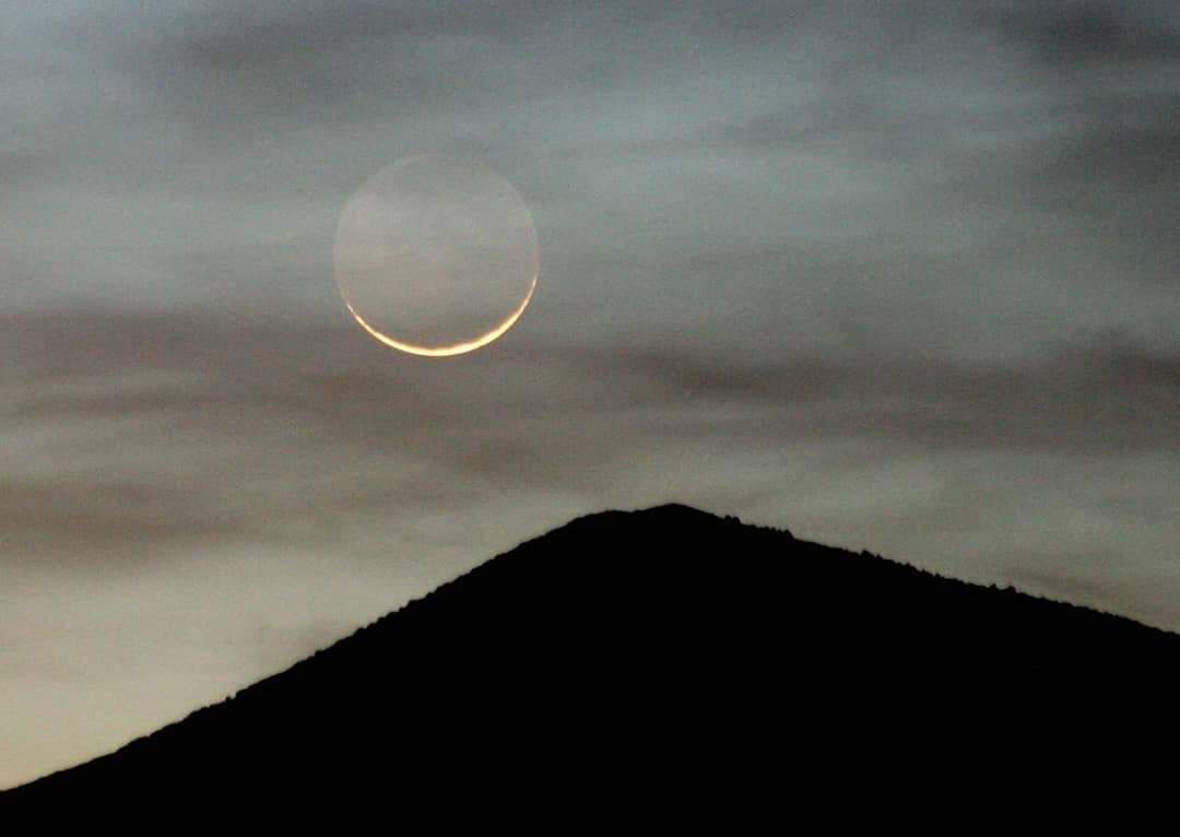 الفلكي عدنان الشوافي .. يحدد أول أيام شهر ذي الحجة ويوم عيد الأضحى