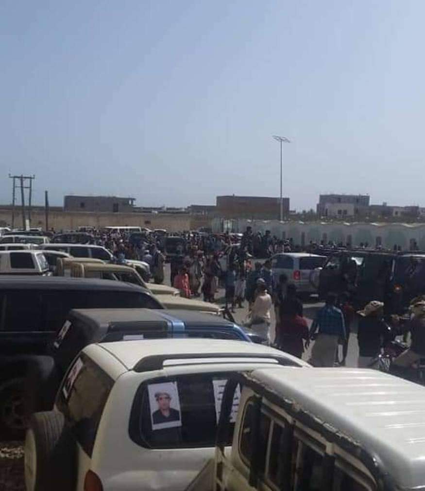 قبائل سقطرى تنتفض في وجه الاحتلال السعودي والإماراتي وتدعوها لسرعة مغادرة الجزيرة ...