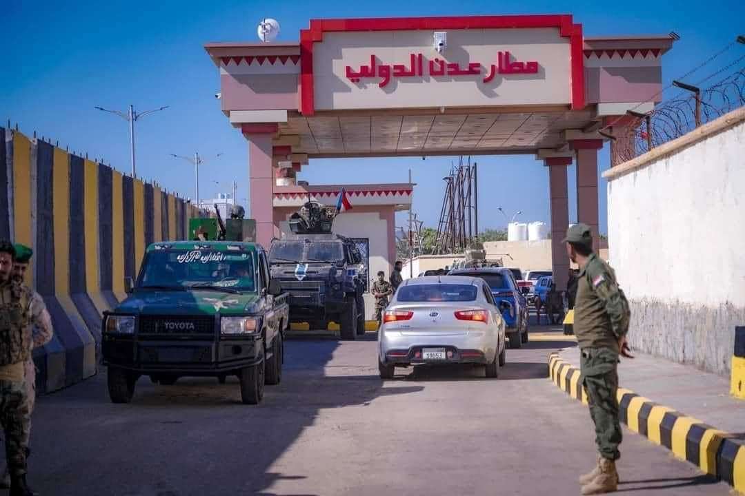 في ظل الإنهيار الإقتصادي التي تشهده المحافظات المحتلة حكومة عدن تحقق إنجاز إقتصادي غير مسبوق وفي وقت قياسي