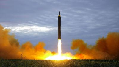 الصين تطلق صاروخ عملاق يبلغ وزنة 21 طن وفقدت السيطرة عليه وتوقعات بسقوط الصاروخ في هذا التاريخ وهذه البلدان معرضه لخطر سقوط الصاروخ عليها منها اليمن