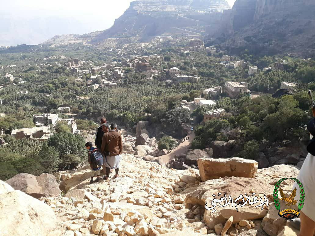 المحويت : انهيار صخري مخيف بمديرية شبام  ...
