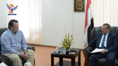 بقرار رئاسي .. صنعاء تمنح تسهيلات للسفن العاملة مع فريق الأمم المتحدة لاستبدال خزان صافر