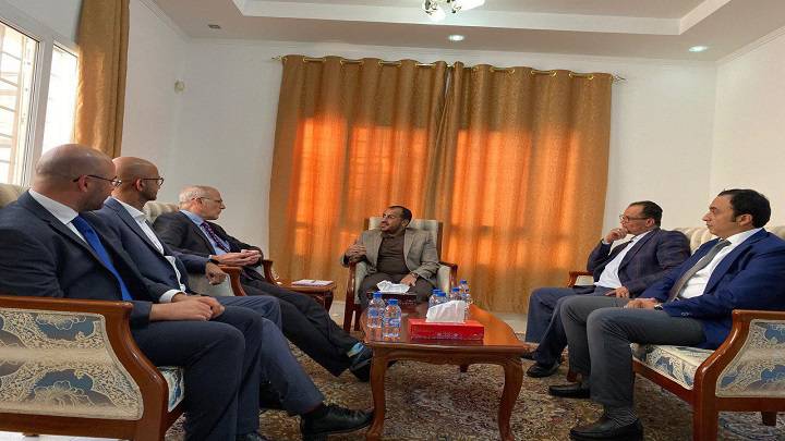 لقاء اليوم في مسقط بالسفير البريطاني.. محمد عبد السلام: لم يصل أي رد صريح على المبادرة الرئاسية وغارات الحديدة رد سلبي عليها