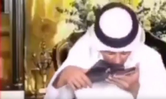 الصحفي 