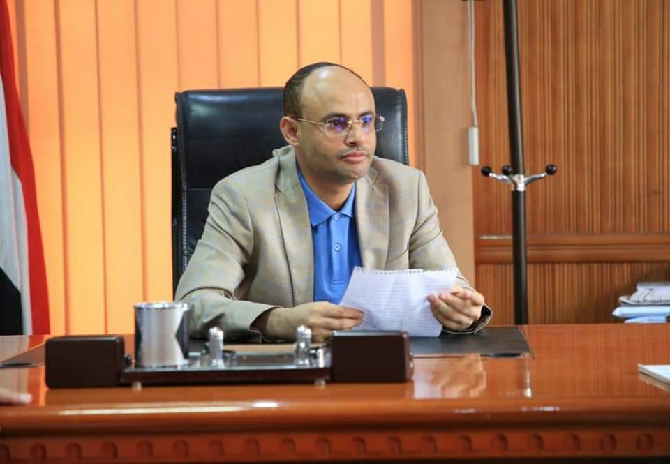 صنعاء :  توجيه رئاسي بتصحيح كشوفات موظفي الدوله وبداء عمليه صرف الراتب ..