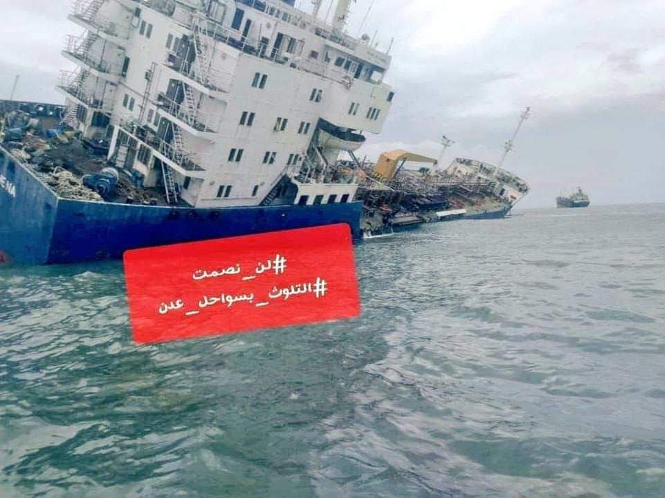 الدكتور والخبير البيولوجي 