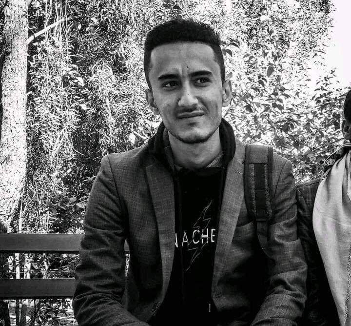 مصدر أمني يكشف تفاصيل انتحار شاب بالقرب من كلية الهندسة في جامعة صنعاء .. تفاصيل حصرية وصوره