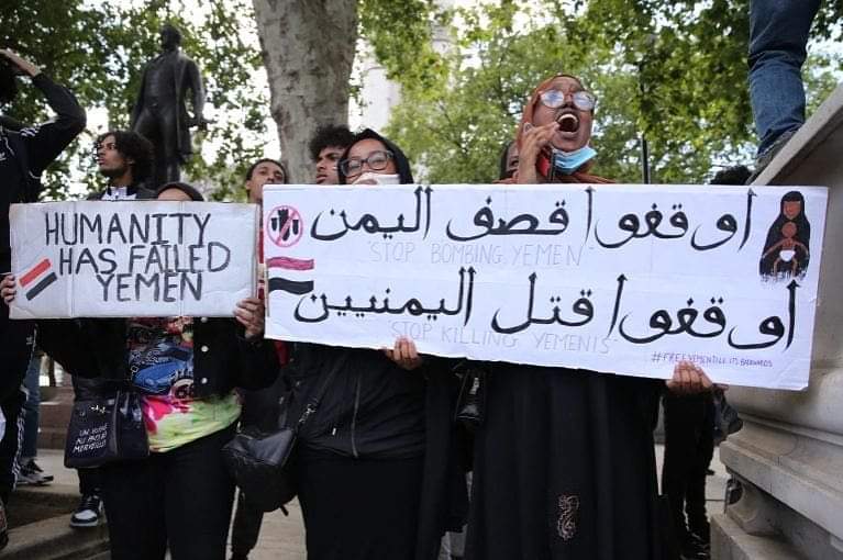 اعتصام واسع في محيط البيت الأبيض يُطالب الإدارة الأمريكية بإنهاء العدوان على اليمن .. صور