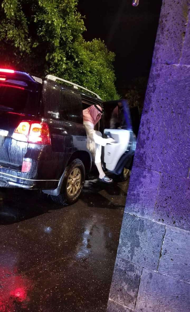 رسالة شيخ قبلي ووزير في حكومة صنعاء الى السلطات ووالوفد السعودي الواصل الى العاصمة  ...