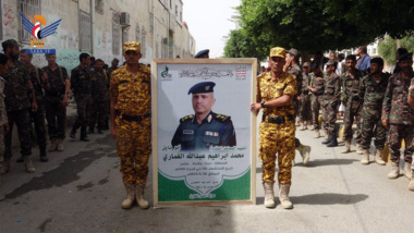 وزارة الدفاع في صنعاء تودع القيادي العسكري الشهيد 