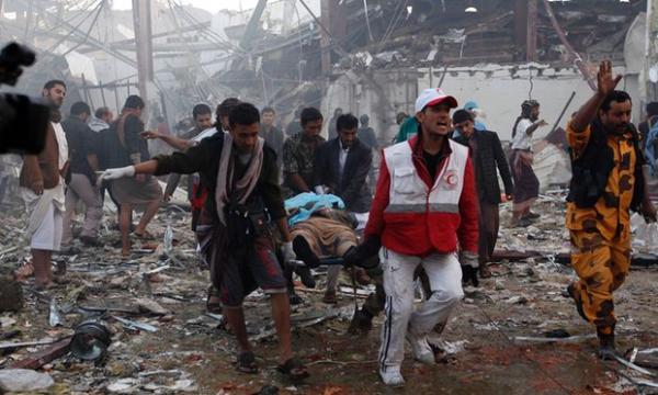 بإيعاز ودعم اسرائيلي طيران تحالف العدوان يرتكب اكبر مجزرة بحق اليمنيين سقوط شهداء وجرحى بالمئات