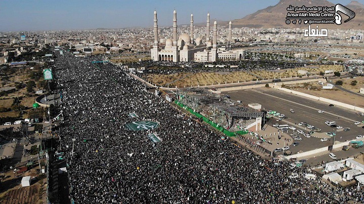 العاصمه صنعاء تحافظ على مركزها باستضافة أكبر حشد لمحبي النبي الكريم في ذكرى مولده (صور)
