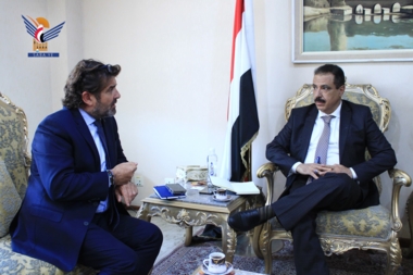 صنعاء تكشف اخر مستجدات أستئناف المساعدات الغذائية في المناطق المحررة  .. تفاصيل اللقاء