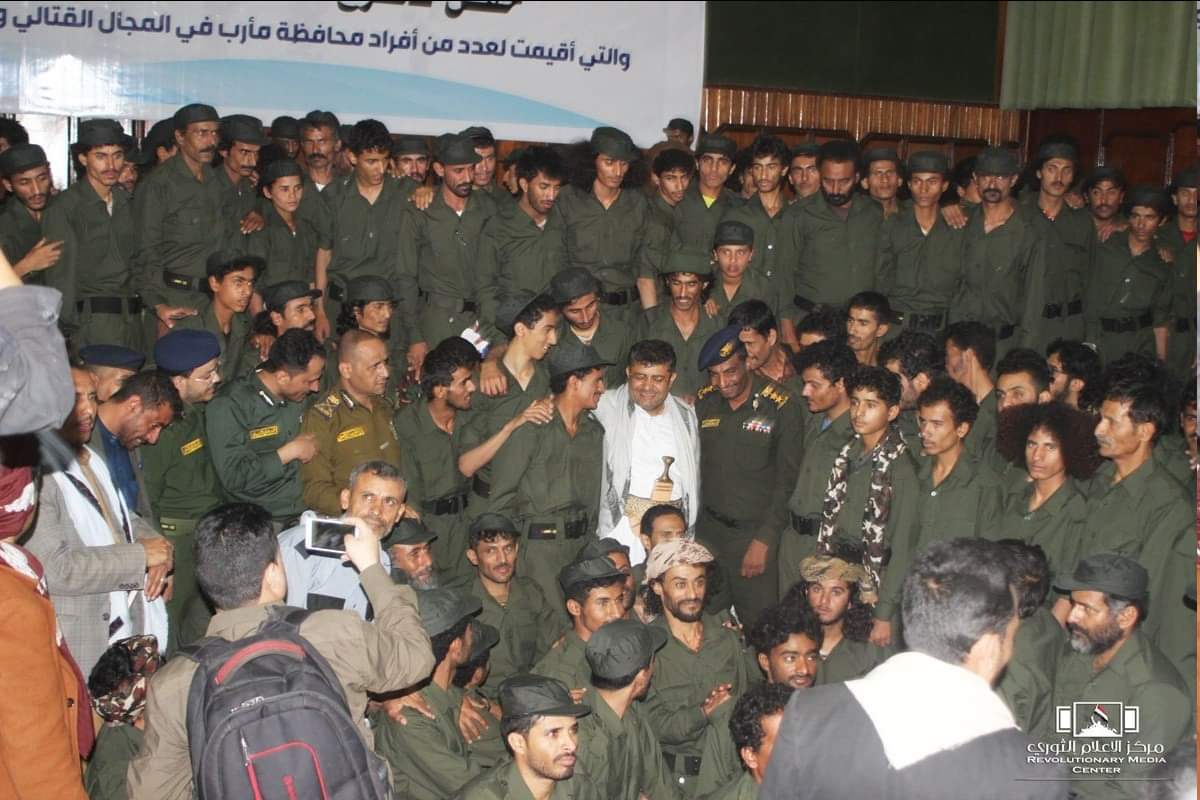 تخرج دفعة أمنية جديدة من منتسبي أمن محافظة مارب تحت شعار (الرسول الأعظم)