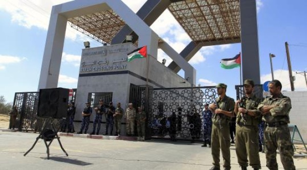 كارثة تحل على فلسطين المقاومة الفلسطينية تتعرض لطعنه غادرة وخيانة عظمى من قبل هذه الاطراف
