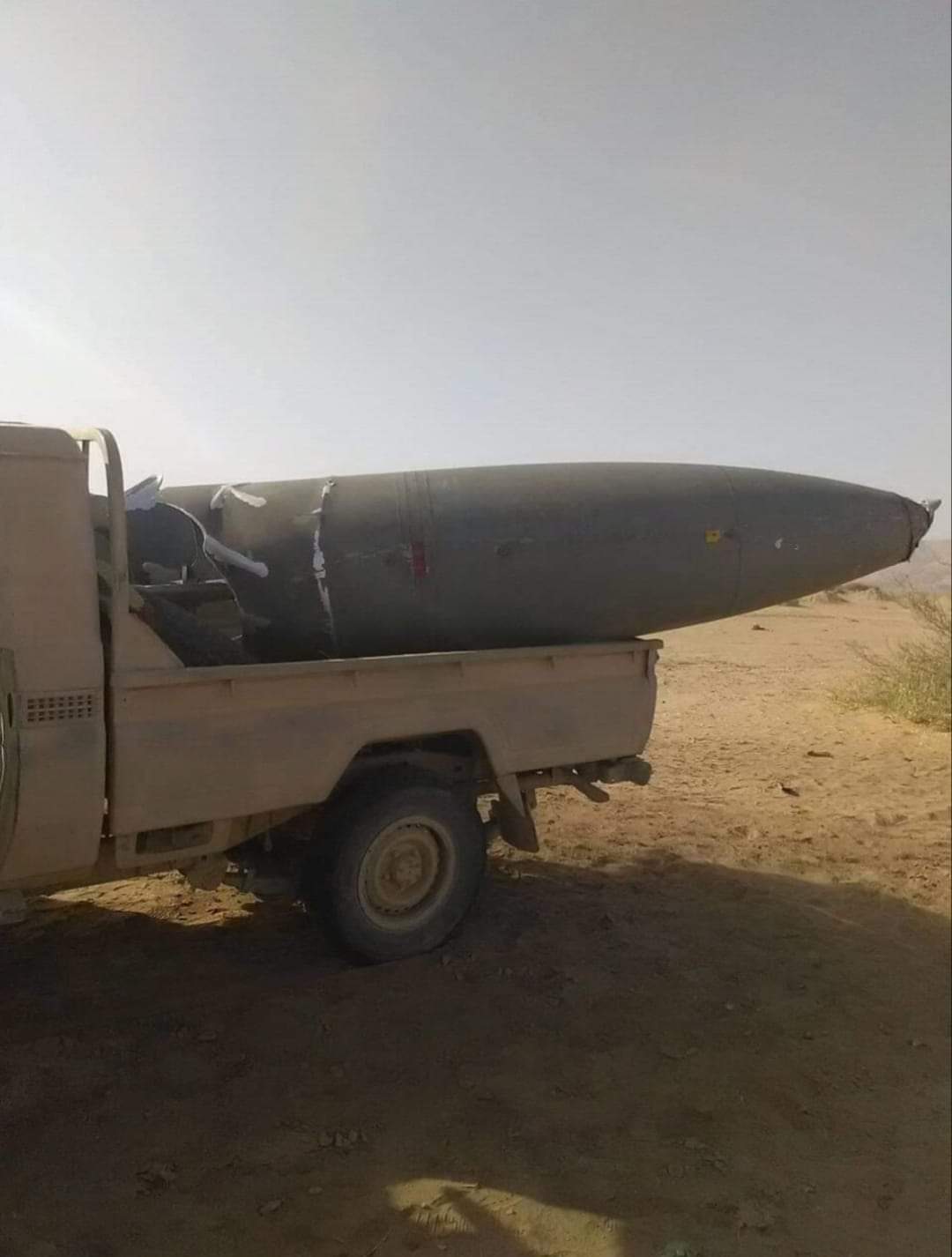 أول صورة مسربه لطائره حربيه في مأرب ...