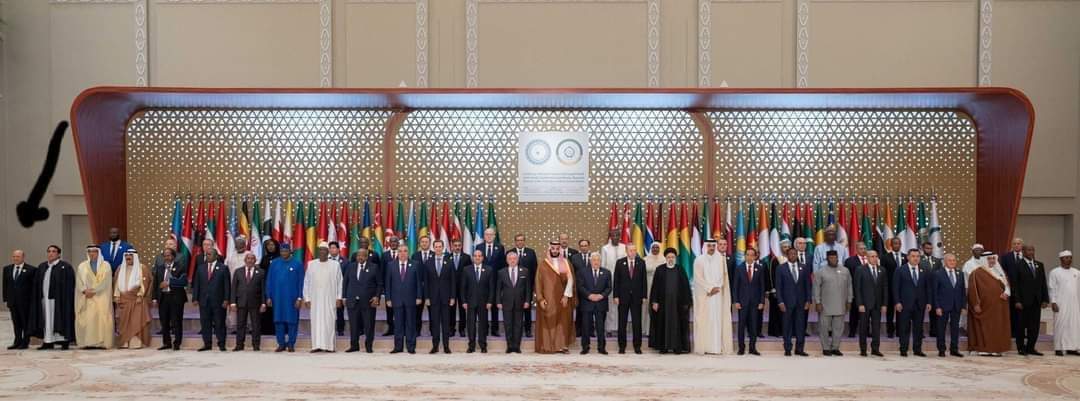 الكشف عن سبب دمج القمة العربية بالقمة الاسلامية في الرياض 11 / 11