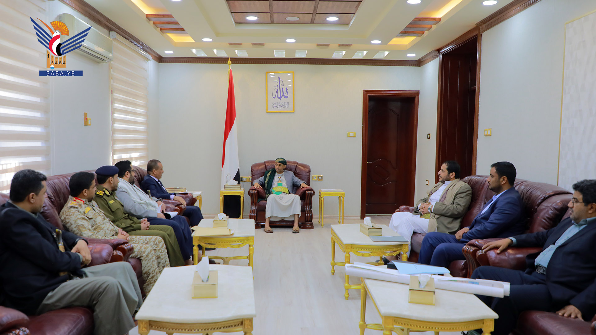 صنعاء :  الرئيس المشاط يلتقي لجنة معالجة إشكاليات الأراضي المحيطة بمطارات الجمهورية