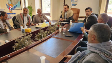 صنعاء : جسر عطان ينور من جديد ..