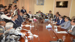 إغلاق ومنع جميع الرحلات في مطار صنعاء وطيران العدوان يقصف صنعاء وانفجارات عنيفة بالمنطقه ....