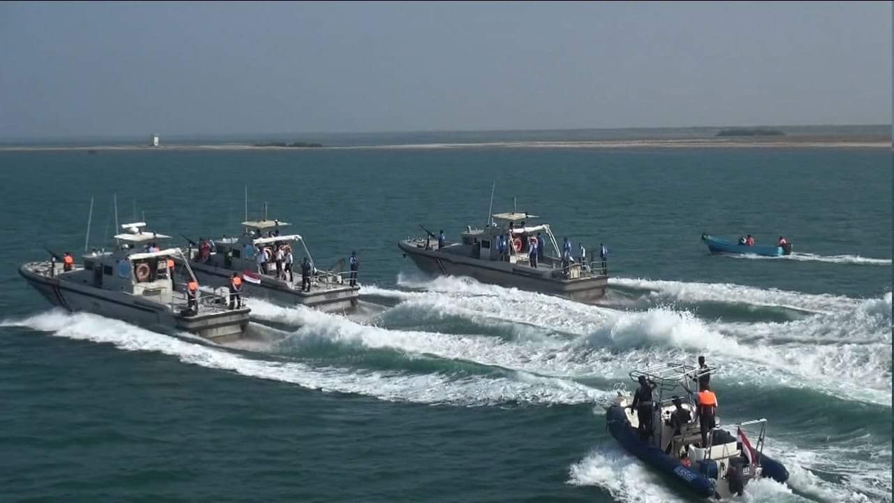 وزارة الداخلية تدشن مشروع إعادة جاهزية زوارق خفر السواحل في قطاع البحر الأحمر ( تكملة و صور )