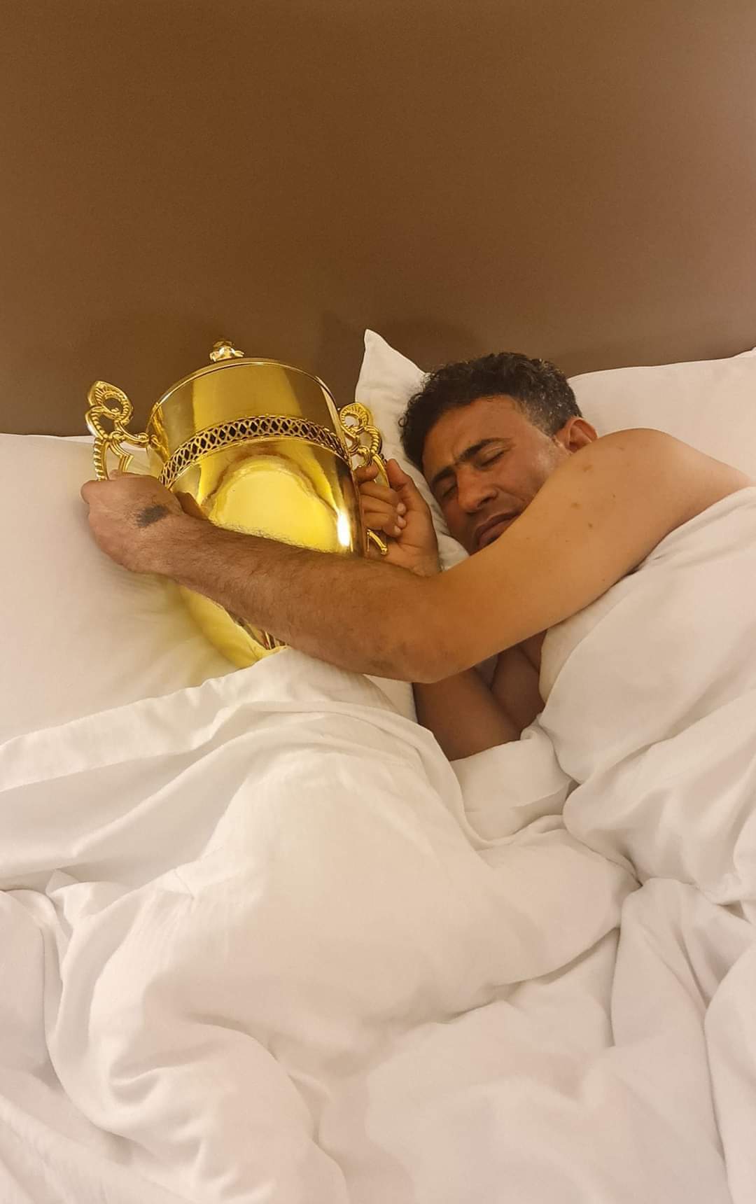 خالد الرويشان : صورة تاريخية لا سابقة لها في العالم!
