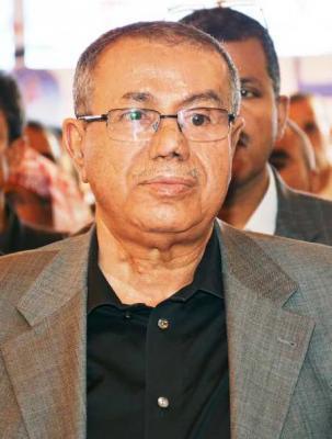 رئيس المؤتمر الشعبي العام يعزي يحي نوري في وفاة والدته ....