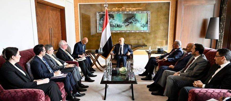 ورد الان .. توقيع إتفاق تهدئة في اليمن مدته 6 أشهر يتضمن صرفاً للمرتبات وفتحاً شاملاً للموانئ والمطارات والطرقات في عموم المحافظات اليمنية