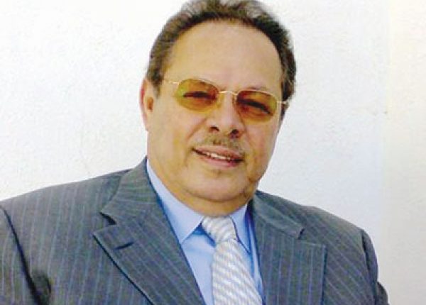 بالصورة .. الرئيس اليمني ينصب خيمته ويعلن الإعتصام ويطالب إنهاء الحرب على اليمن