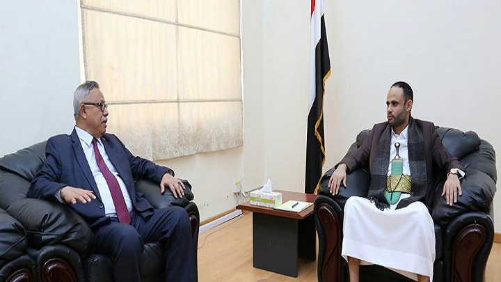 لقاء للرئيس المشاط برئيس الوزراء يشدد على ضرورة بذل الجهود للتخفيف من معاناة المواطنين