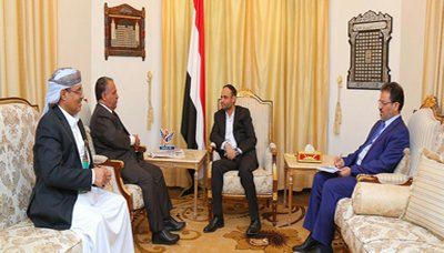 رئيس المجلس السياسي الأعلى يلتقي رئيس البرلمان ونائبه