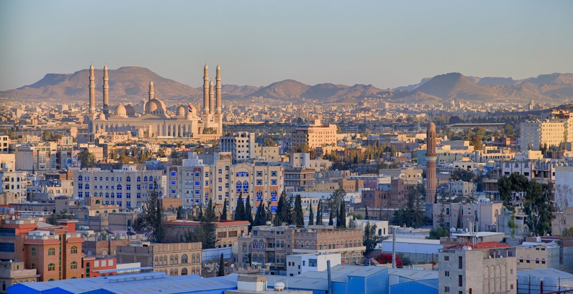 في خطوة جيدة وبشارة أنتظرها سكان العاصمة.. أمانة العاصمة صنعاء تباشر العمل في المشاريع الخدمية بتكلفة 212 مليون ريال
