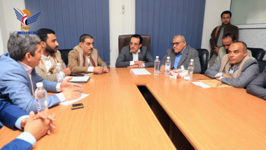 صنعاء :  لقاء هام بوزارة المالية بخصوص هذاء النوع من المشاريع الطارئة وفي كل المحافظات  ..