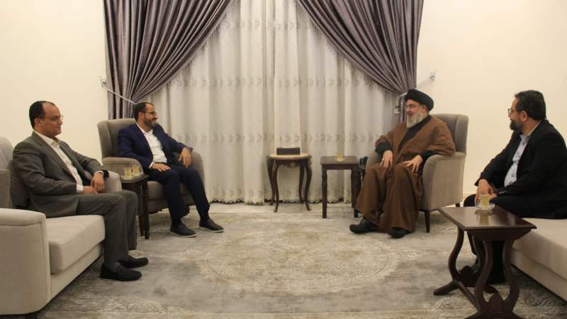 السيد حسن نصر الله يستقبل رئيس الوفد الوطني المُفاوض محمد عبدالسلام