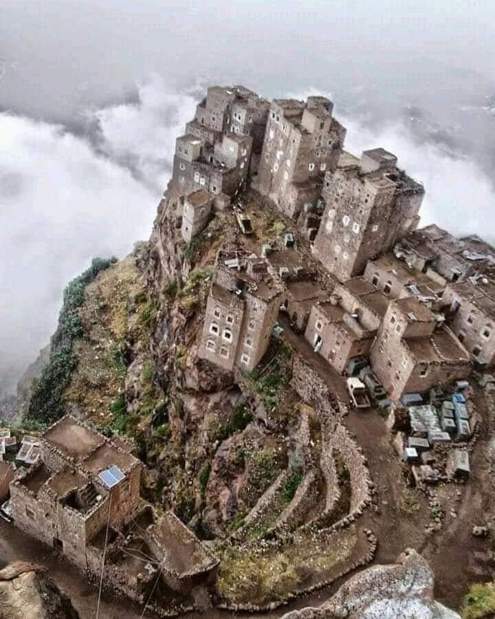 الارصاد الجوي يبشر المواطنين بأجواء معتدله وطقس مستقر وتراجع نسبي للطقس البارد في اليمن