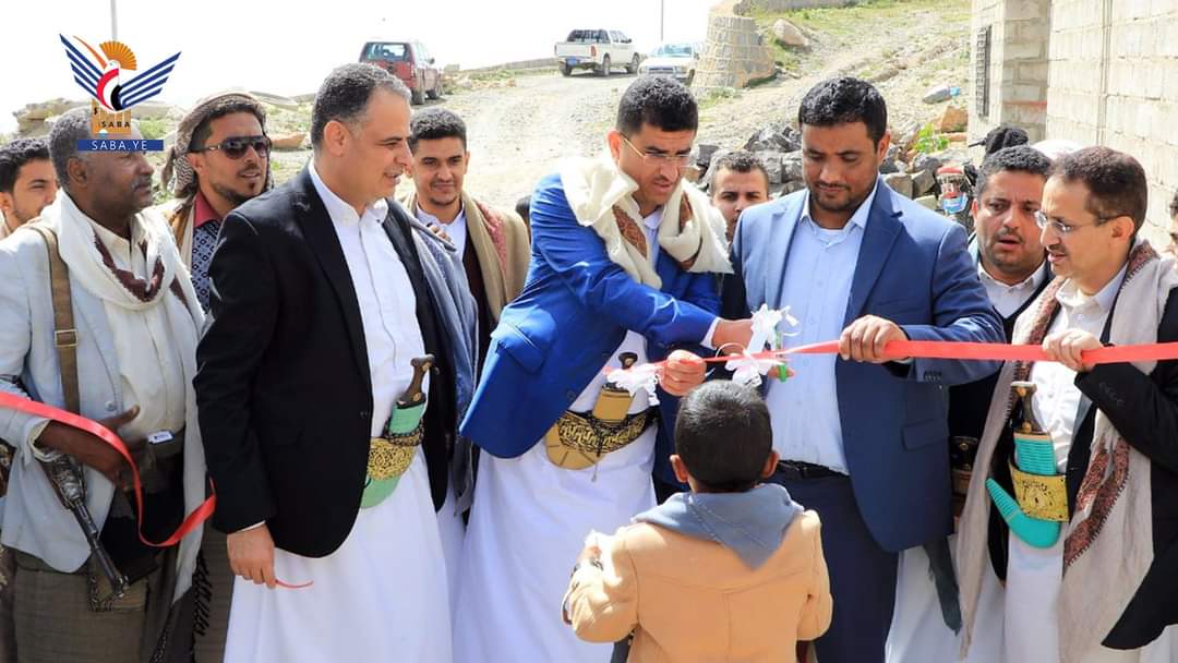 الدكتور أبو لحوم ومحافظ حجة يفتتحان محطة الأرصاد الجوية
