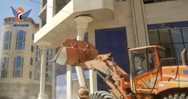 شاهد بالصور .. هدم عشرات المنازل بأمانه العاصمة صنعاء وضبط هذه الفئه من المواطنين .. تفاصيل