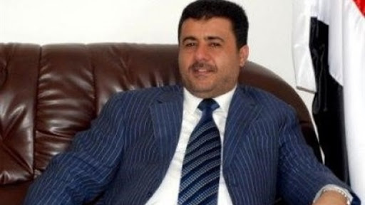 رغم علاقته القوية التي تربطة بهادي رجل أعمال ملياردير يعتبر من كبار تجار النفط يتنبأ بأنه الرئيس القادم بديلاً عن هادي