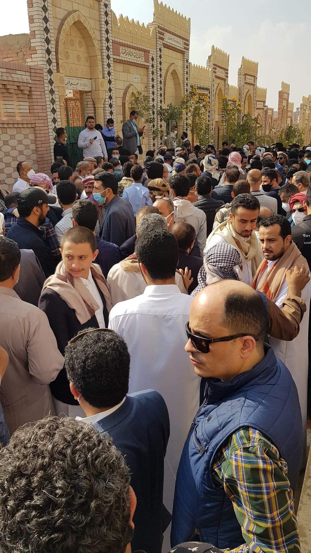 شاهد بالصور  .. تشييع الشيخ ياسر العواضي بالقاهرة
