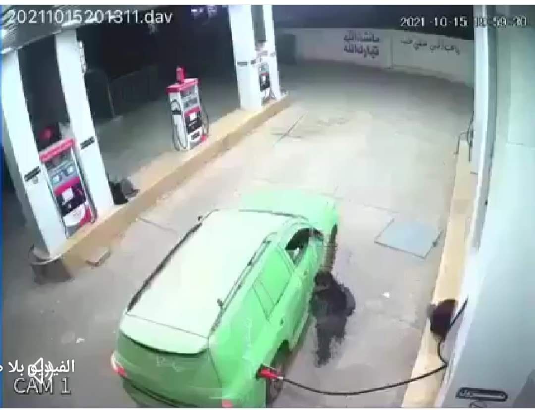 صنعاء: رجال البحث الجنائي يلقو القبض على صاحب السيارة الذي فر بها بعد ارتكاب الجريمه بحده  ...تفاصيل وصور